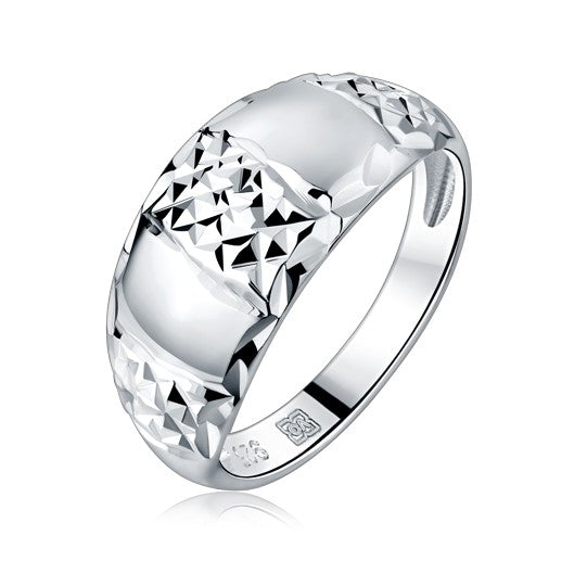 strieborny-prsten-s-lesklym-gravirom