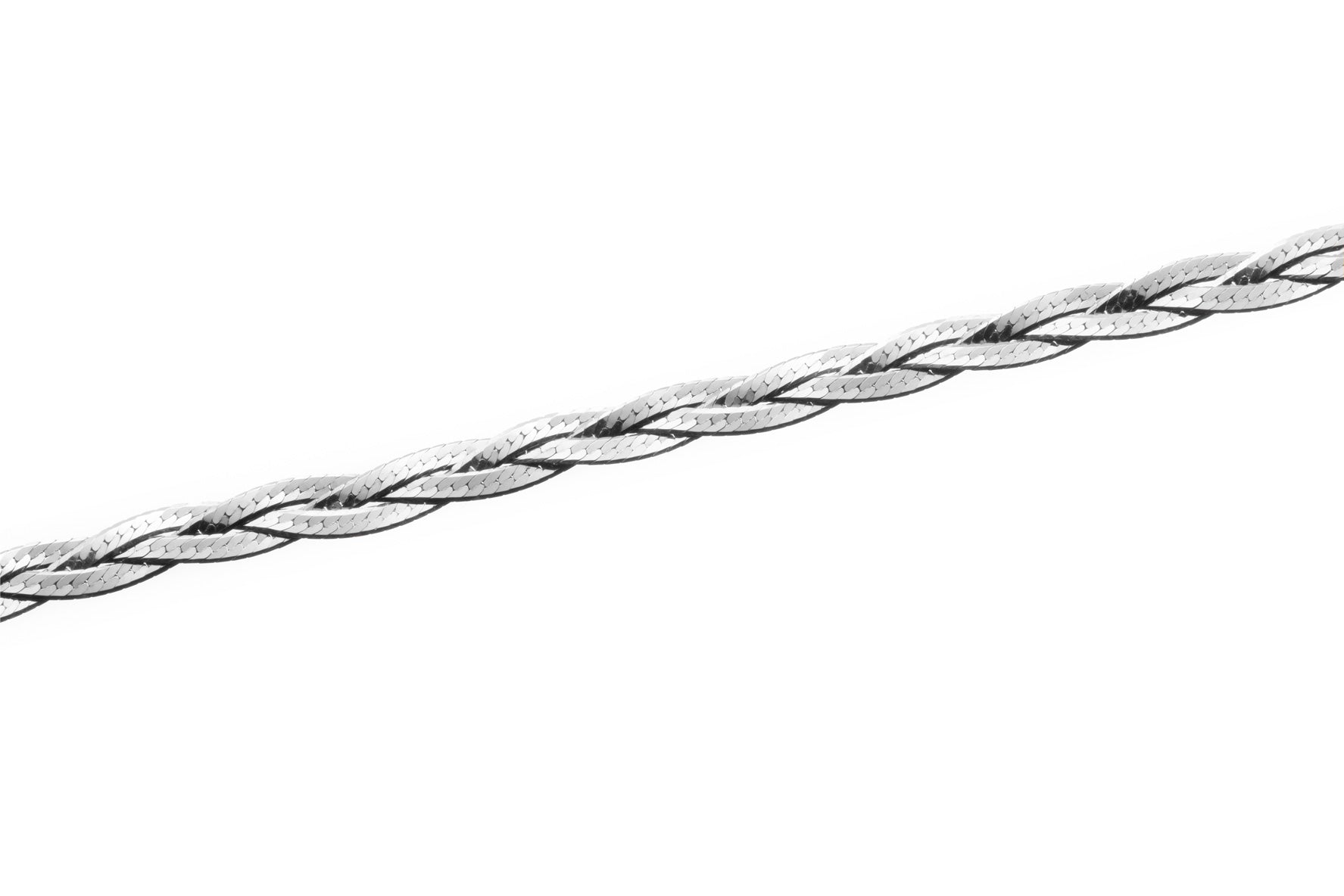 strieborny-naramok-prepletany