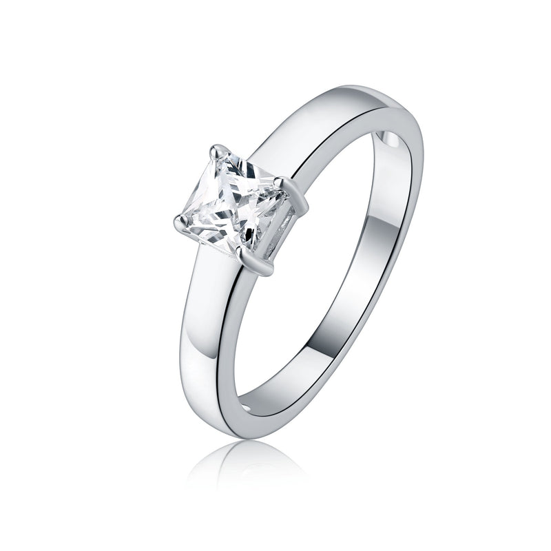 jednoduchy-strieborny-prsten-s-cirym-zirkonom