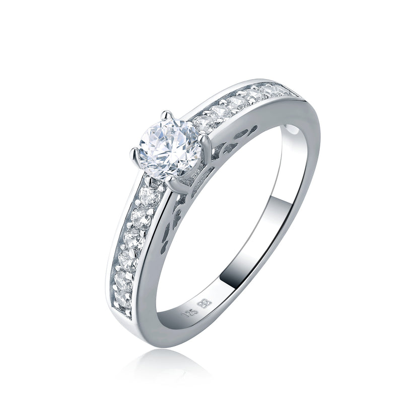 strieborny-prsten-so-vsadenymi-zirkonmi