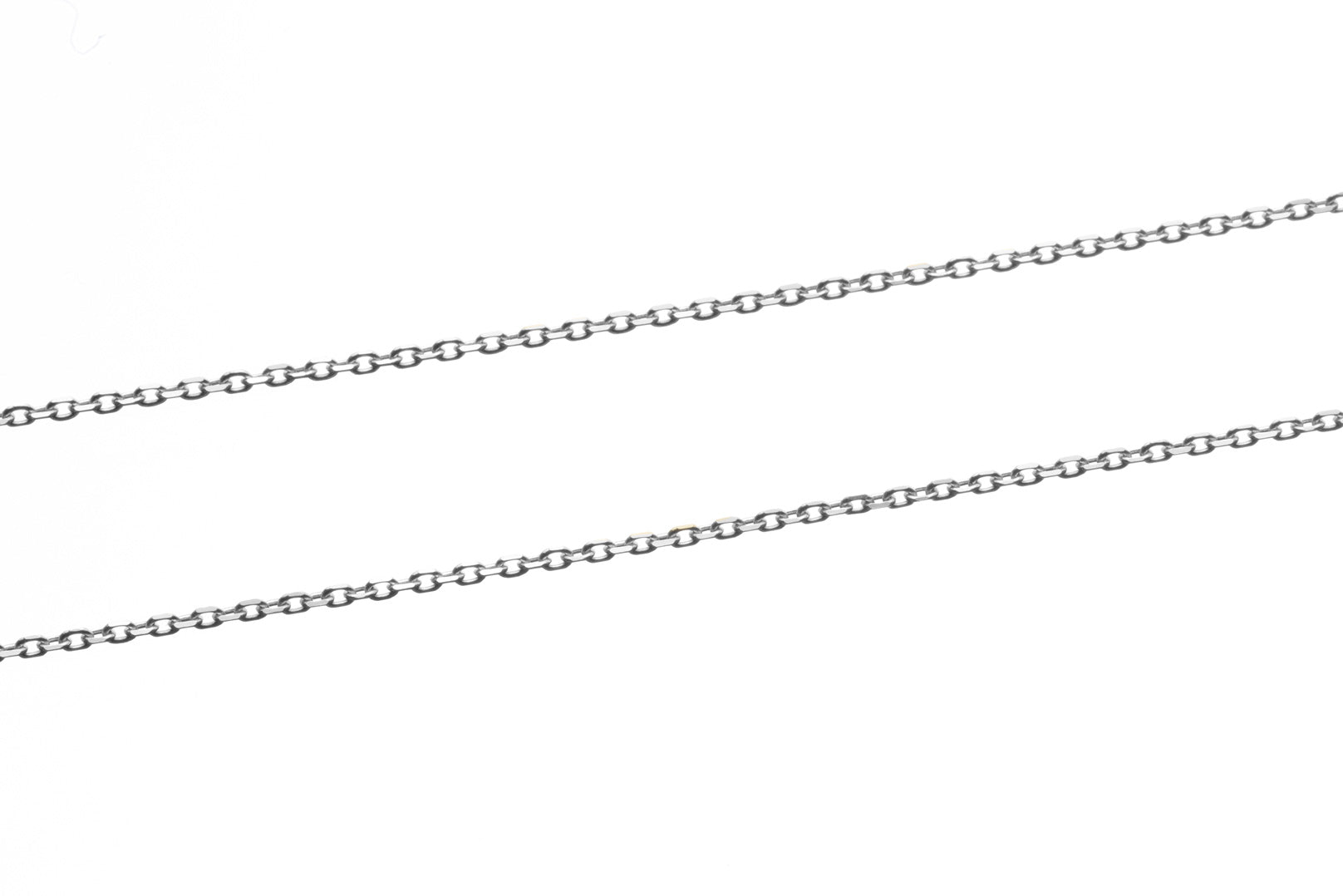 strieborna-retiazka-pilovana