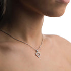 Strieborný prívesok